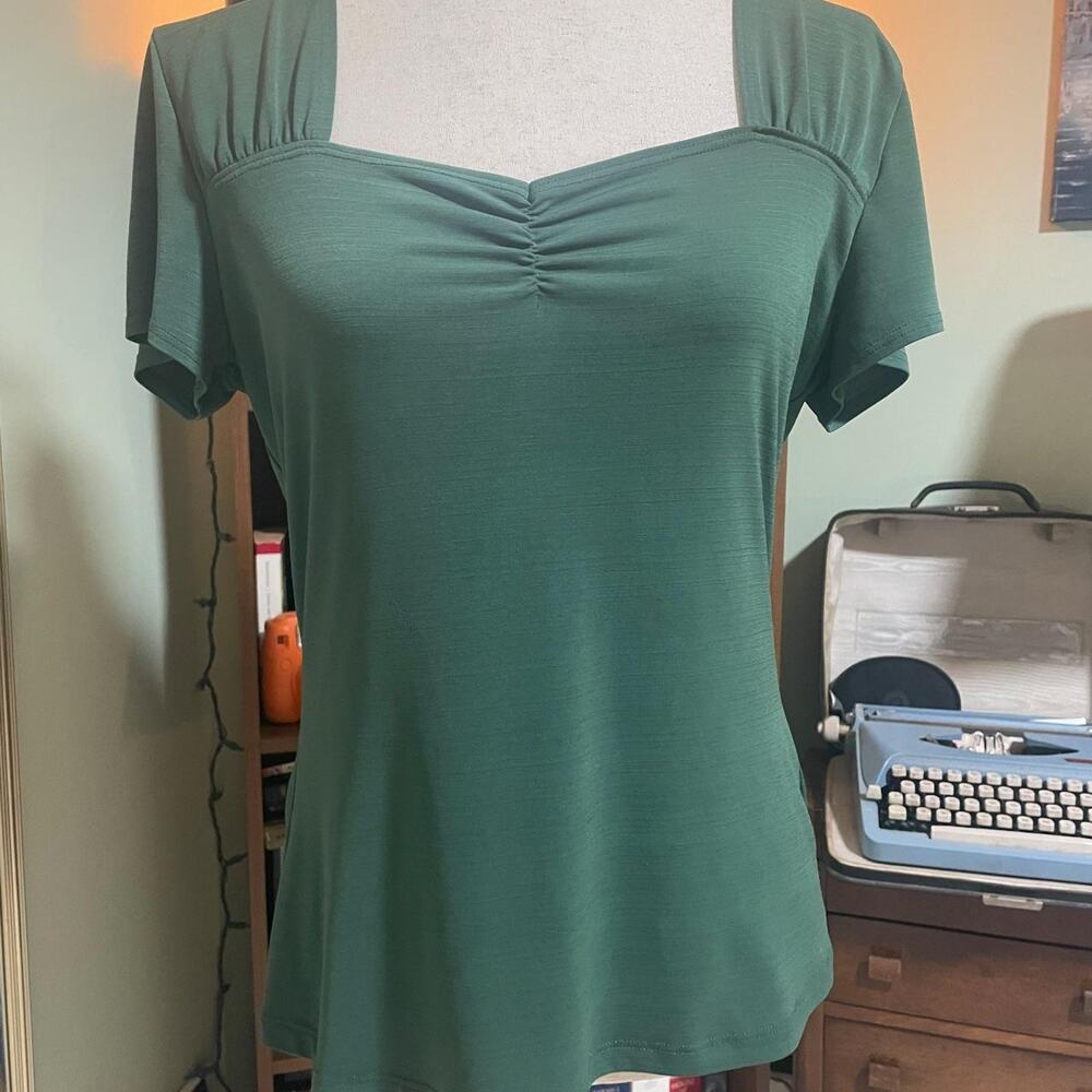 Vintage green casual top
